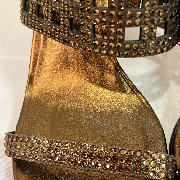 Pelle Moda Kristy metallic cooper color leather rhinestone slide heels size 6 M - Picture 5 of 13